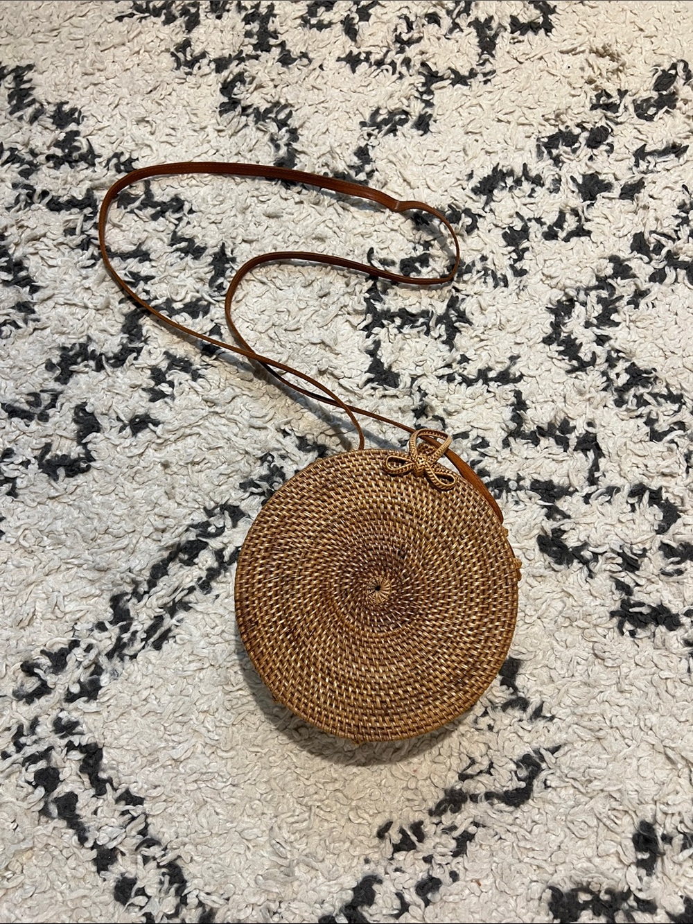Round Woven Crossbody Bag in Brown